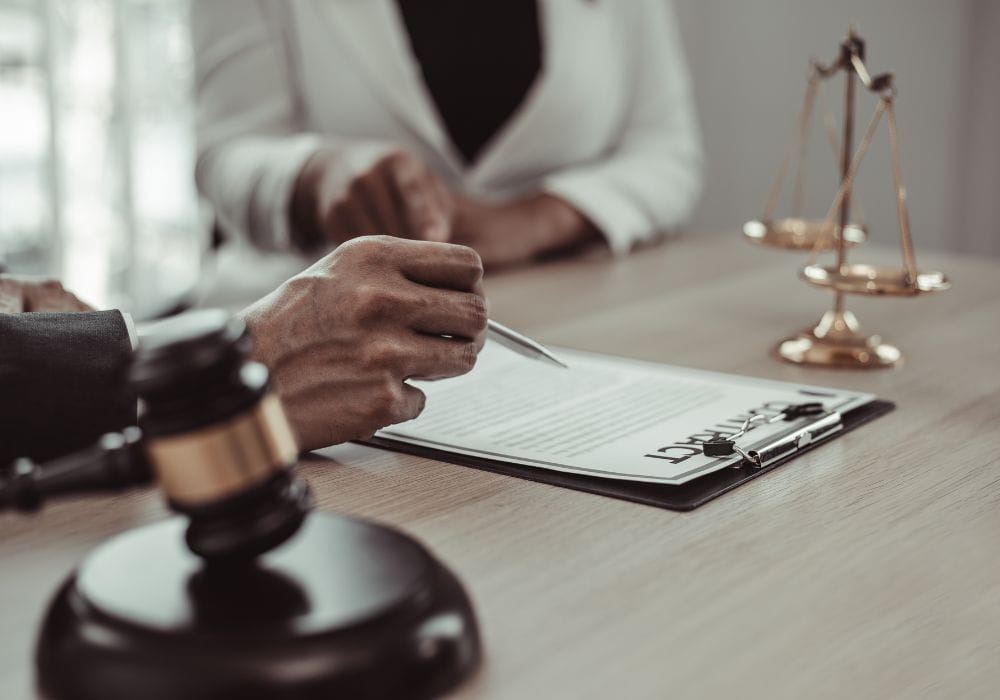 what is contract in business law